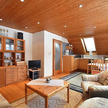 Ferienhaus Einladende Mit Aussenpool, Cleaning Included *