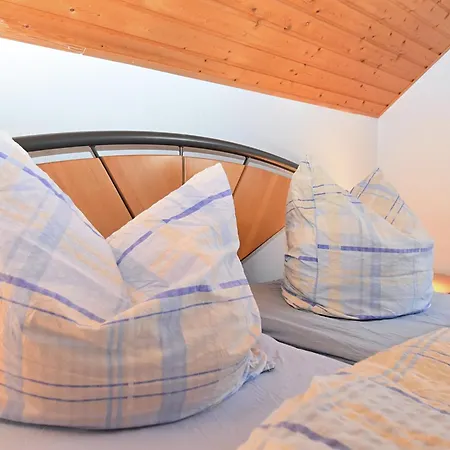 Ferienhaus Einladende Mit Aussenpool, Cleaning Included *