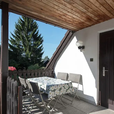 Ferienhaus Einladende Mit Aussenpool, Cleaning Included *